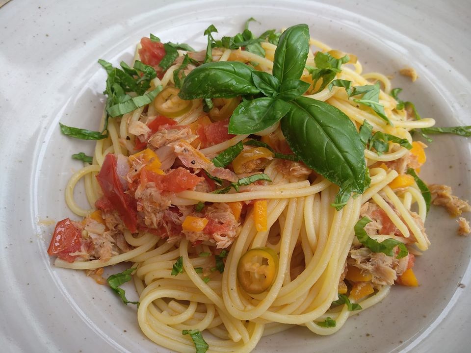 Spaghetti mit Thunfisch-Tomatensauce | Gabi Koch-t